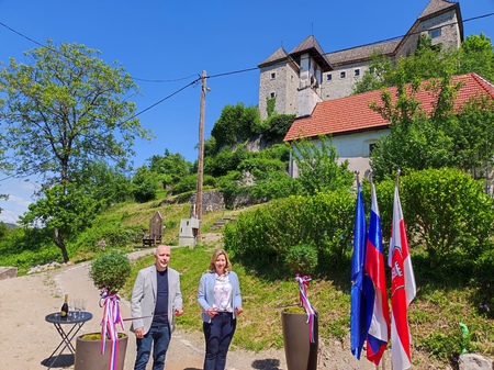 Otvoritev pešpoti do gradu Kostel