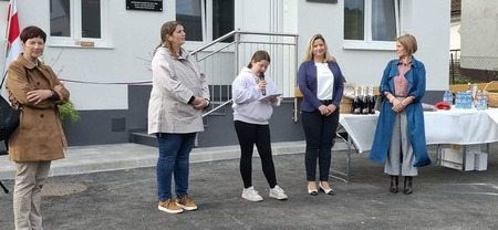 89b33e22-6b07-473a-b531-d8efdd4728f0