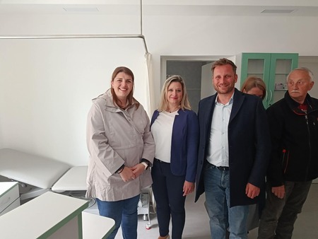 a379d734-b081-4b9c-ab53-72dc74053184